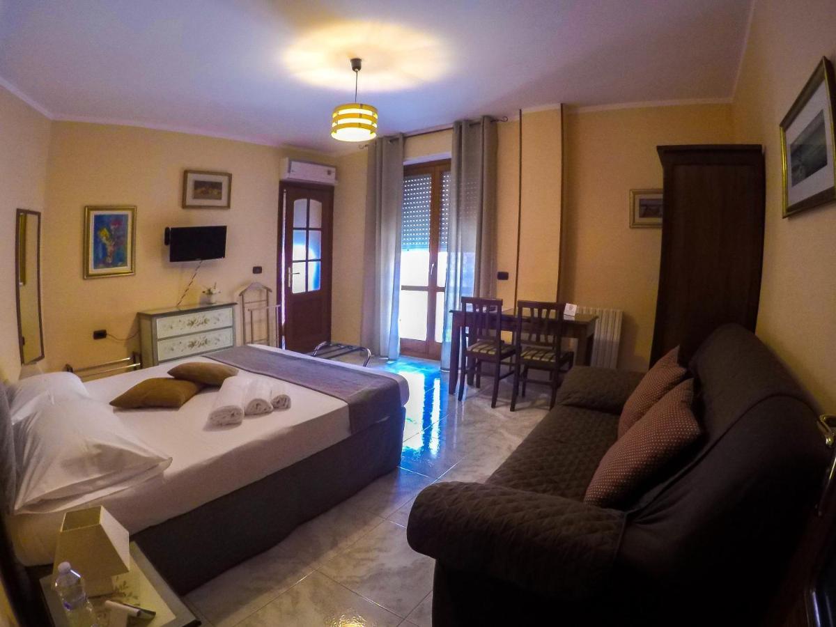 La Rosa - Elegant Rooms Sassari Luaran gambar
