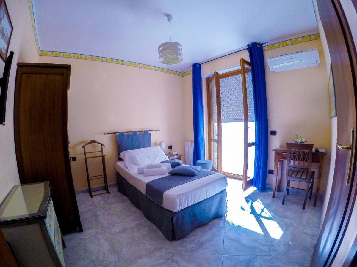 La Rosa - Elegant Rooms Sassari Luaran gambar