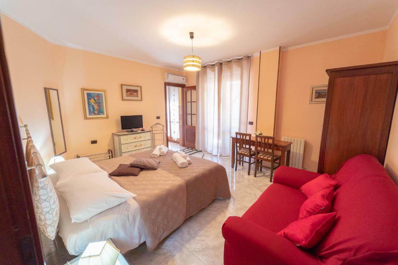La Rosa - Elegant Rooms Sassari Luaran gambar