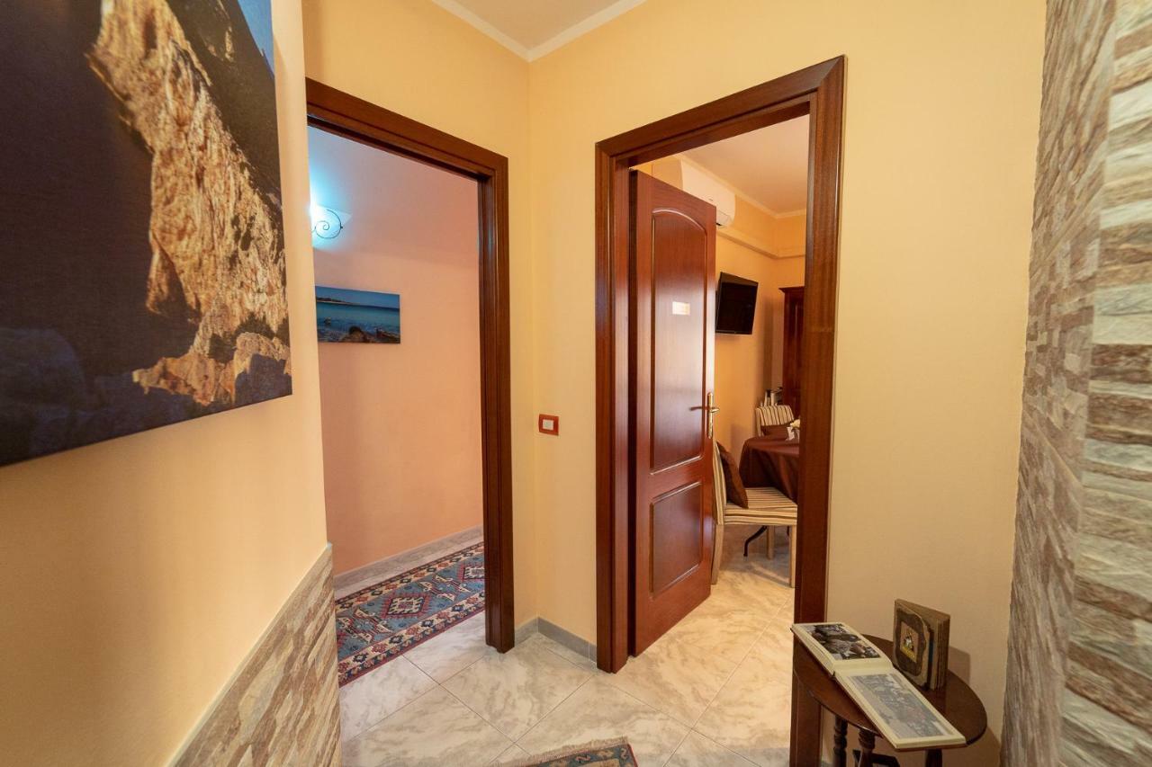 La Rosa - Elegant Rooms Sassari Luaran gambar