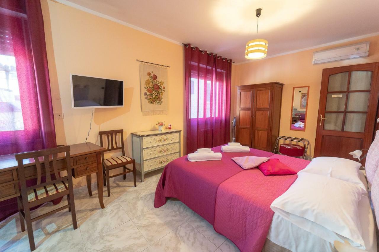 La Rosa - Elegant Rooms Sassari Luaran gambar