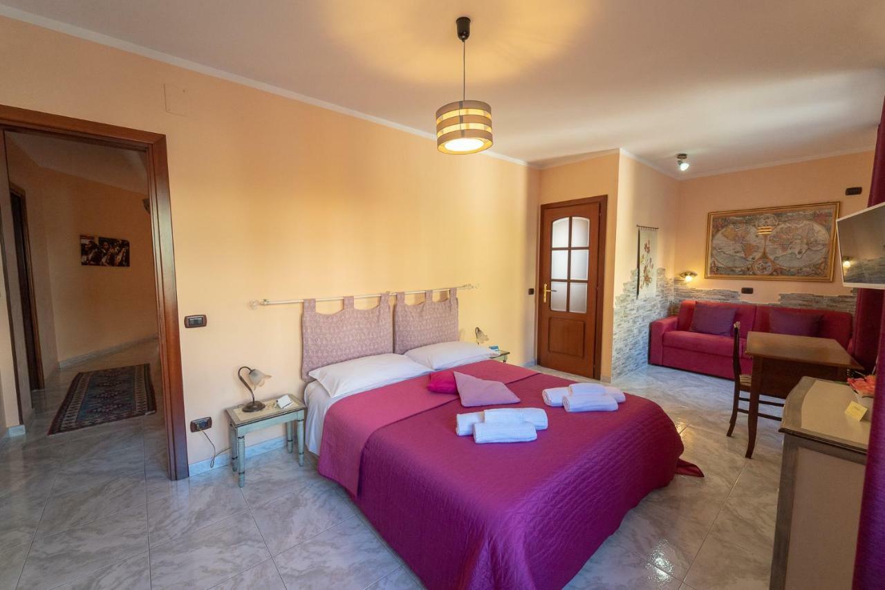 La Rosa - Elegant Rooms Sassari Luaran gambar