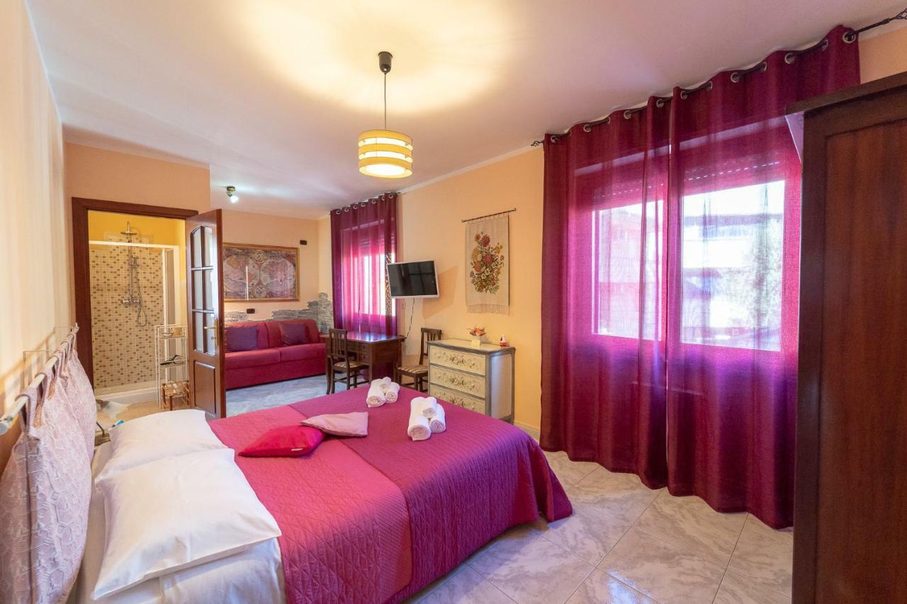 La Rosa - Elegant Rooms Sassari Luaran gambar