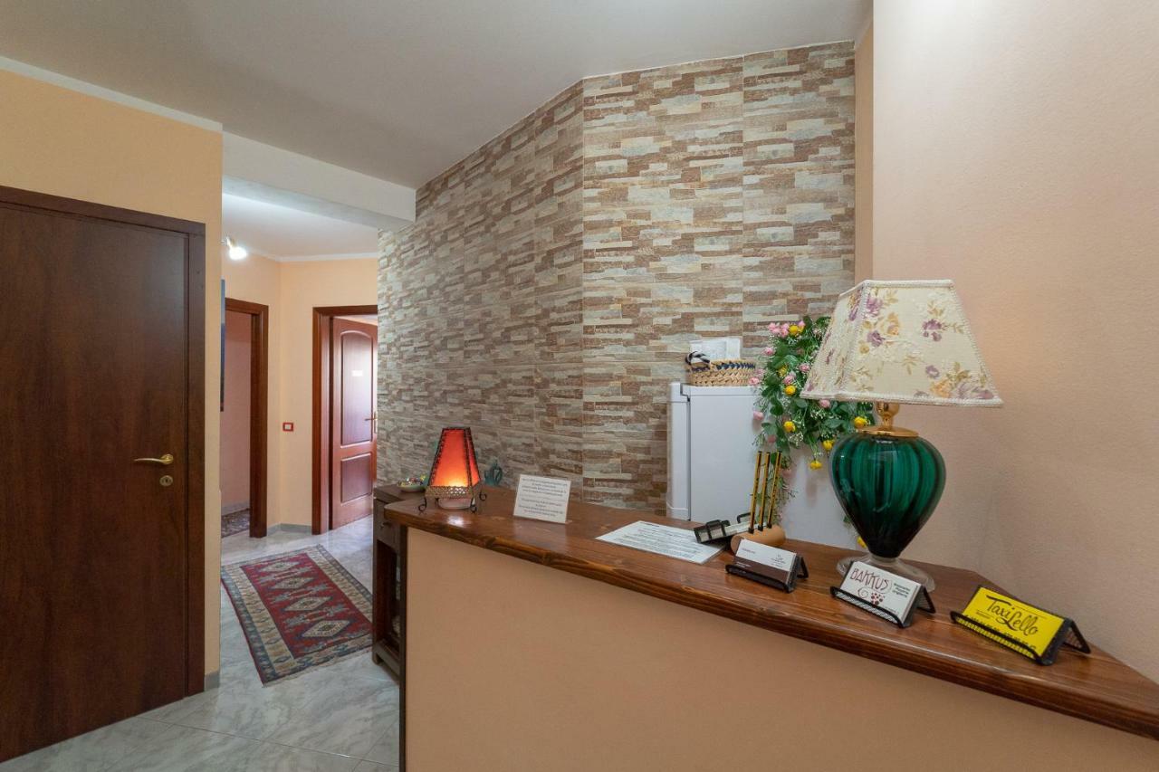 La Rosa - Elegant Rooms Sassari Luaran gambar